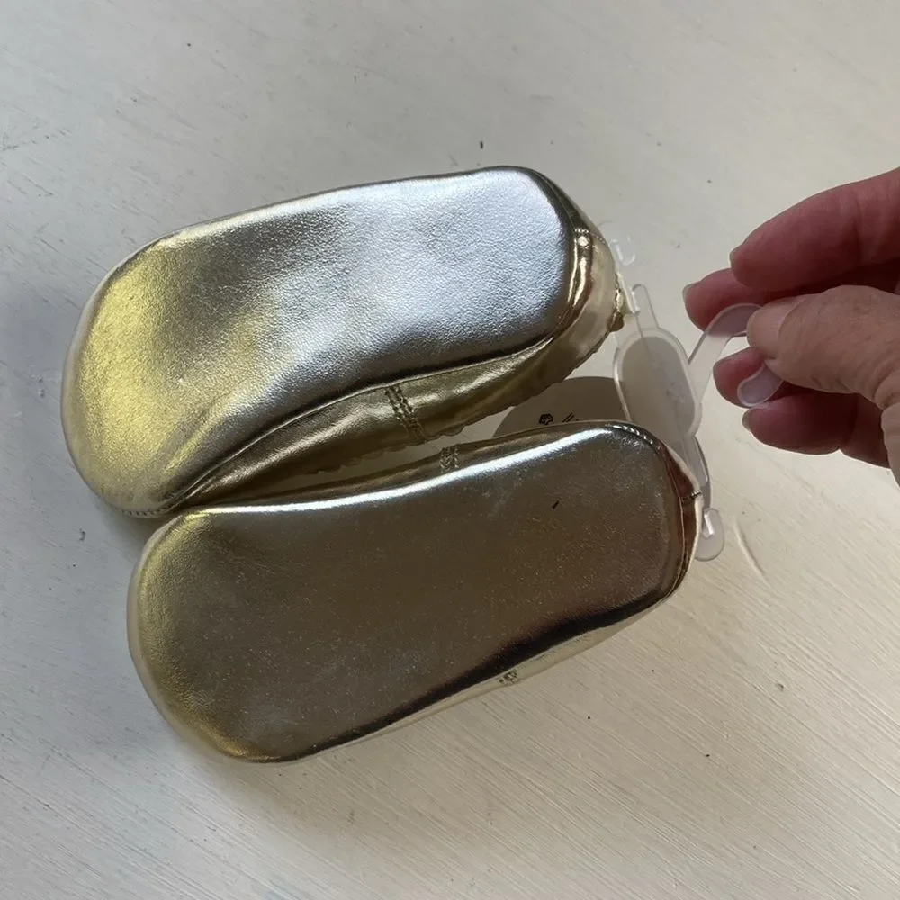 Baby’s First Impressions Gold Ballet Crawling Shoes Size 4 New with Tags